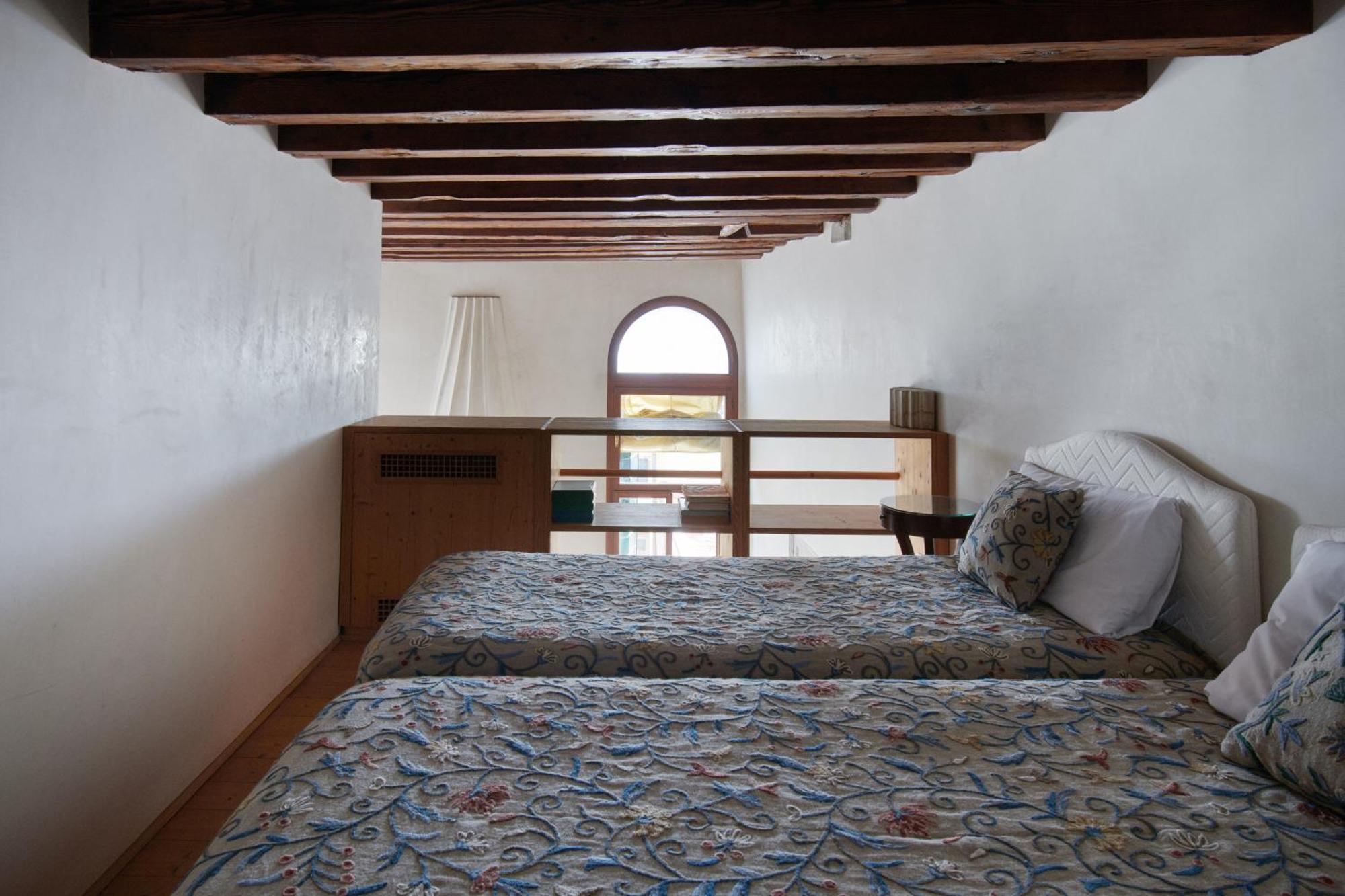 Palazzo Contarini Della Porta Di Ferro Apart otel Venedik Dış mekan fotoğraf